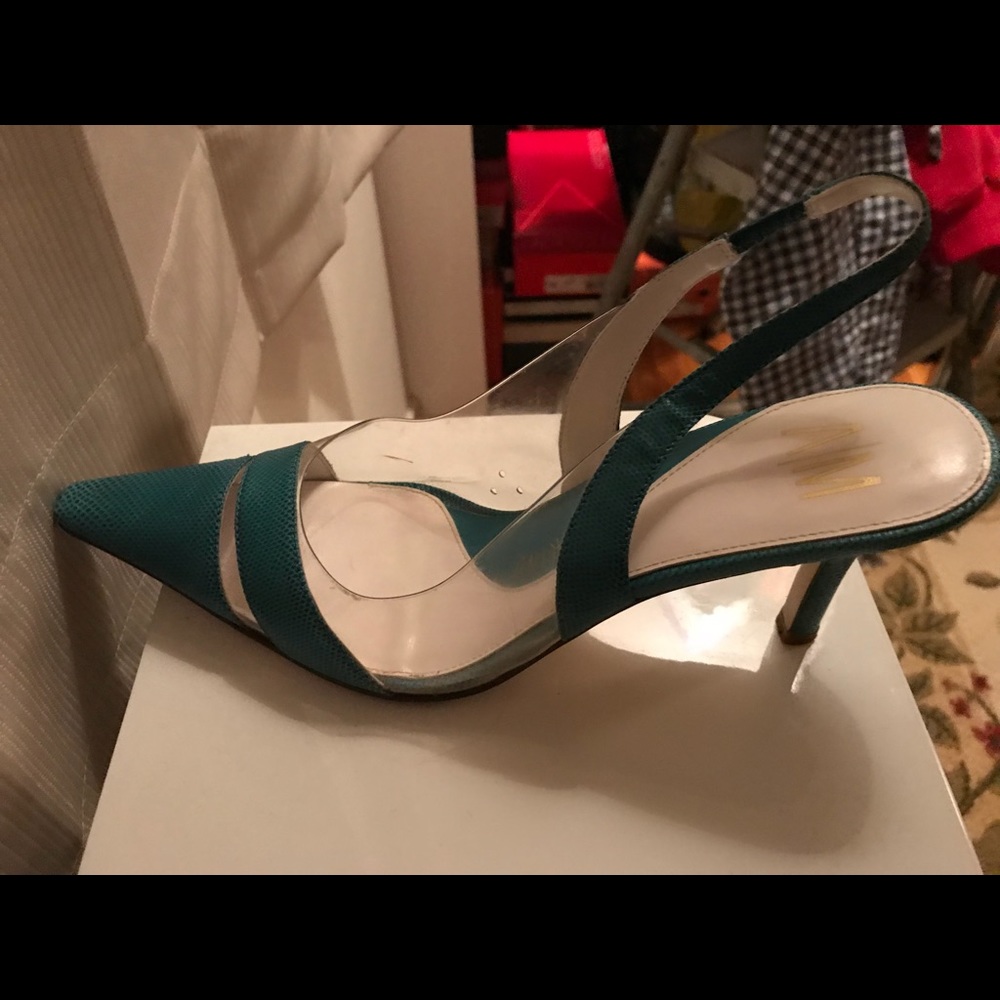 Shoes - Picture 3 of 6